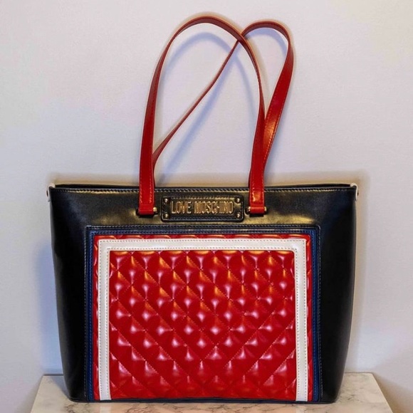 Never Used/ Authentic Love Moschino purse bag - Picture 1 of 7